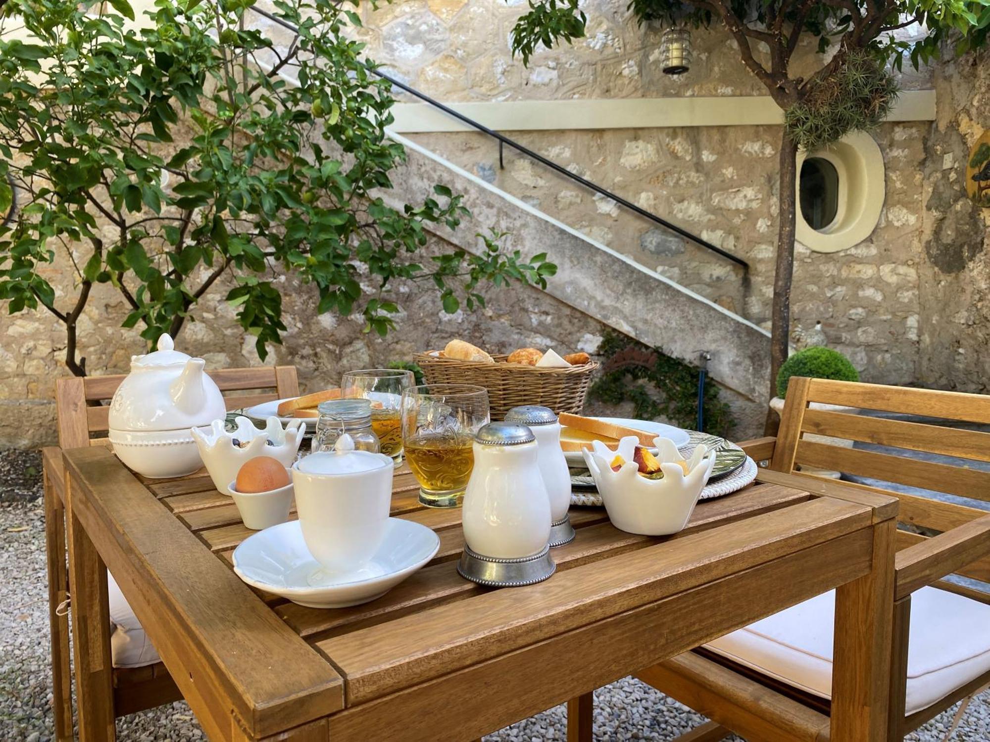 Le Jardin D'Elma Bed & Breakfast Vence Exterior foto